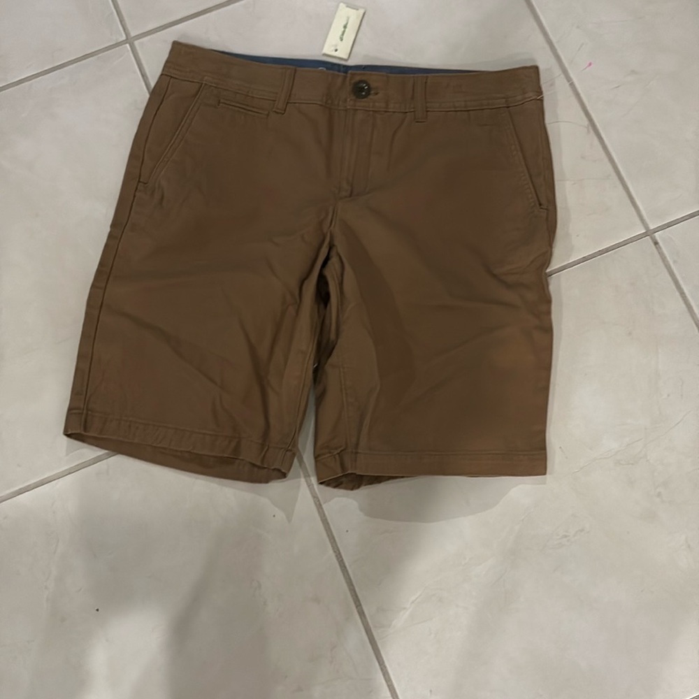 NWT Eddie Bauer shorts sz 6 brown 551